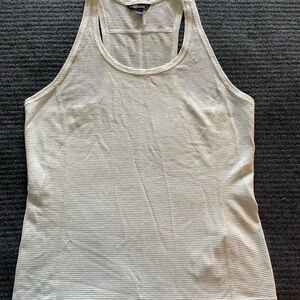 Allbirds run tank